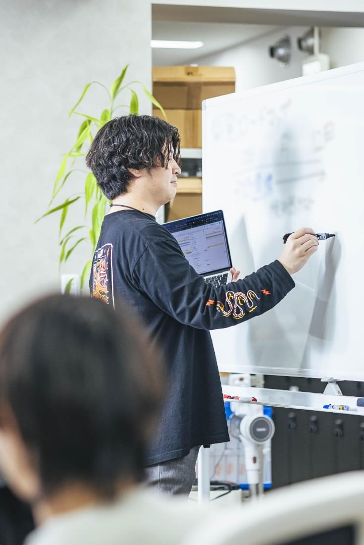 改良を続ける社員