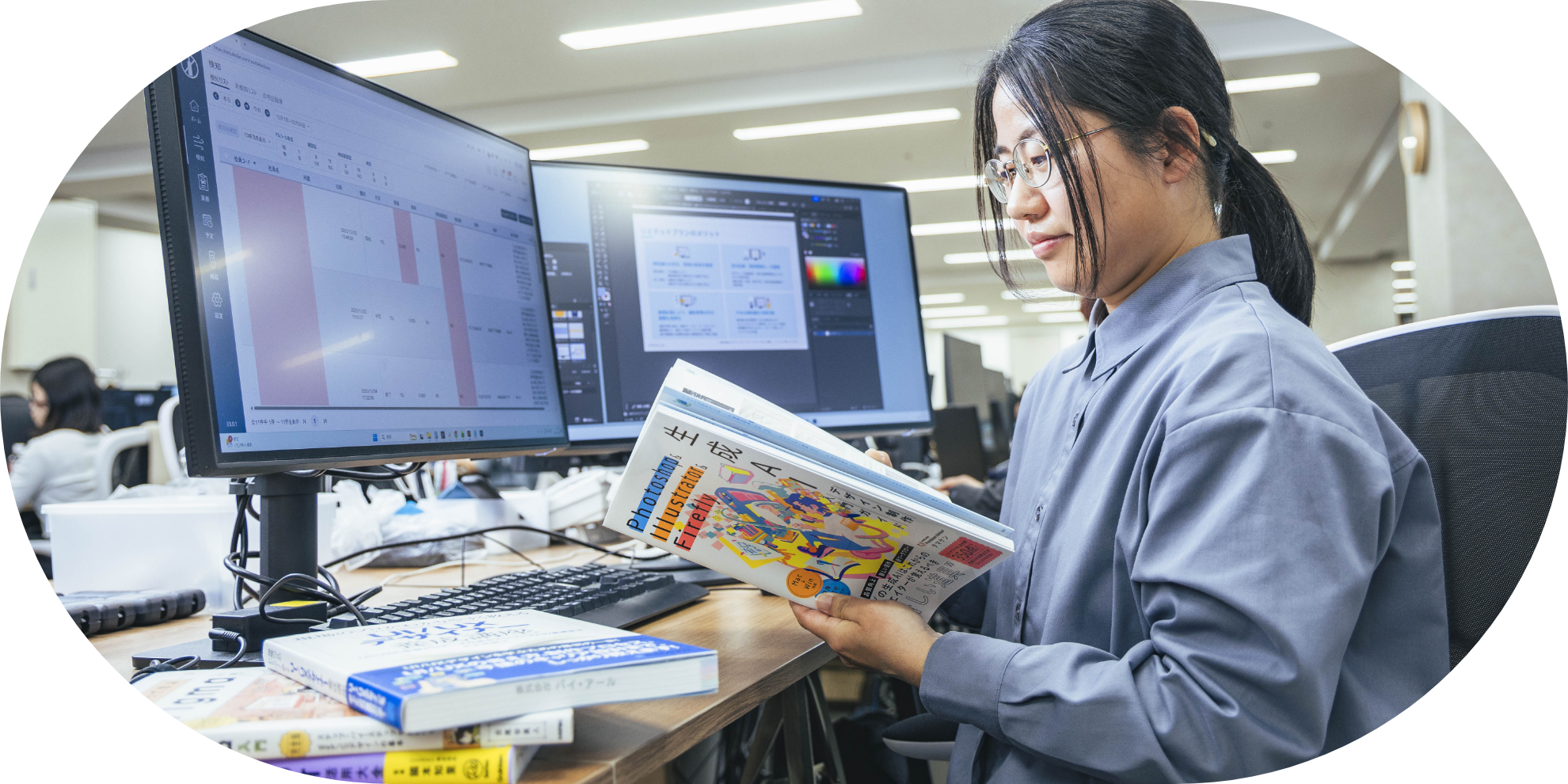 デザイナーの仕事風景